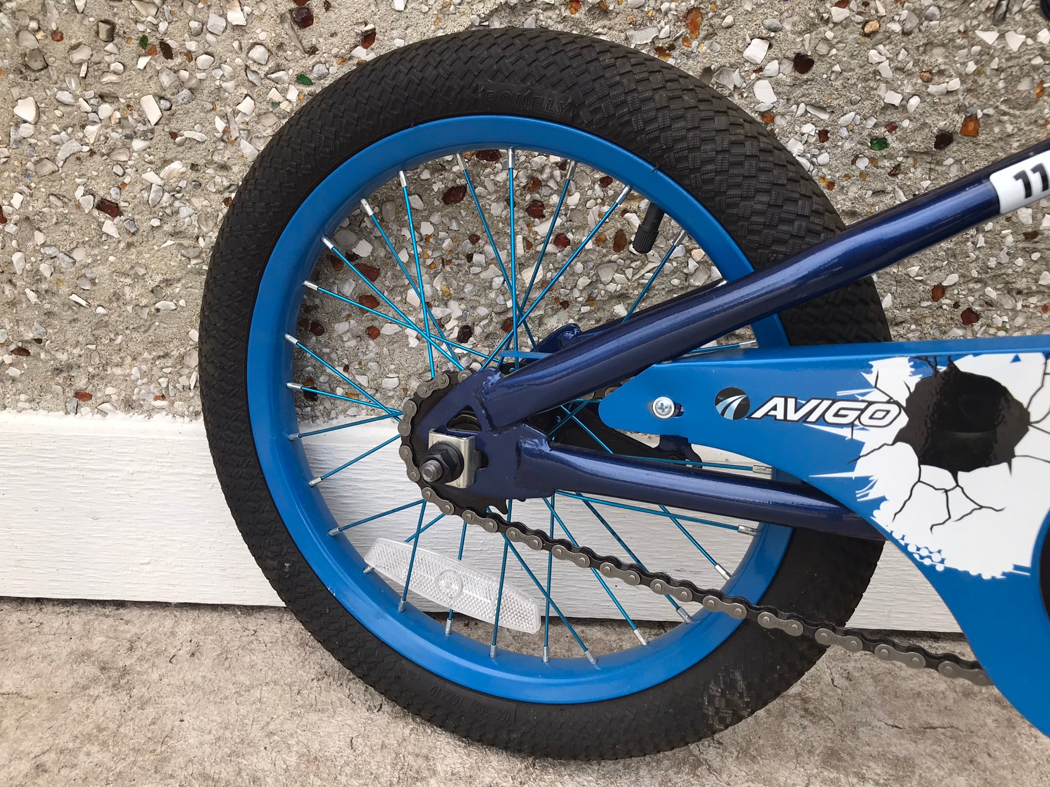 Avigo shops slaps bike