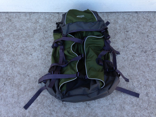 Camping Adventures MEC Adult Back Pack Trail Pack Sage Green Grey Excellent