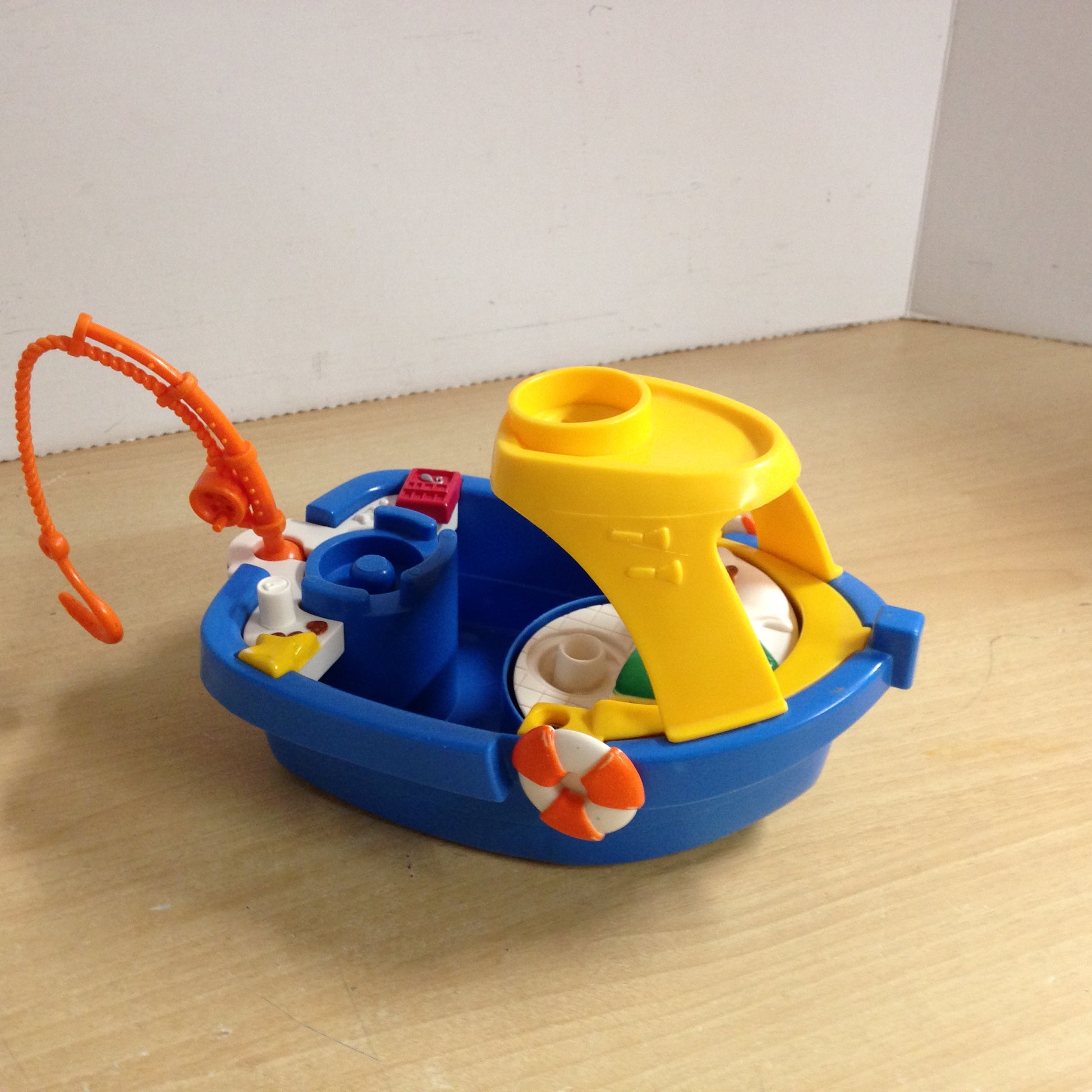 FISHER PRICE Little People PINK SAIL 'N FLOAT FISHING BOAT