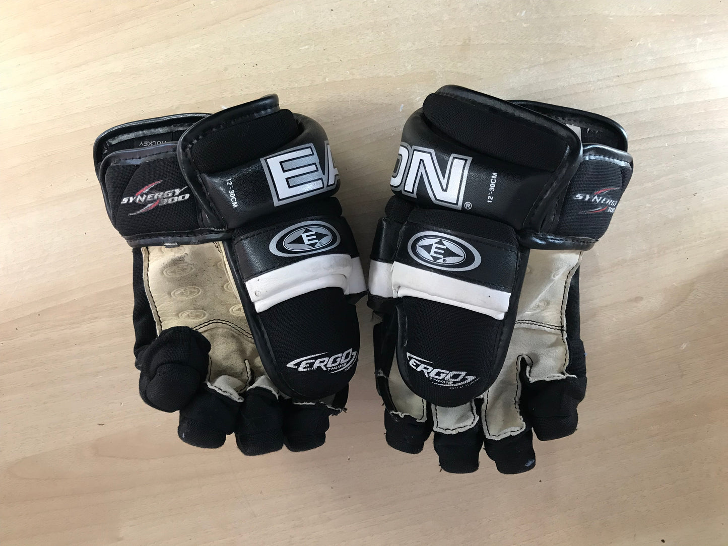 Hockey Gloves Child Size 12 inch Easton Black White Excellent