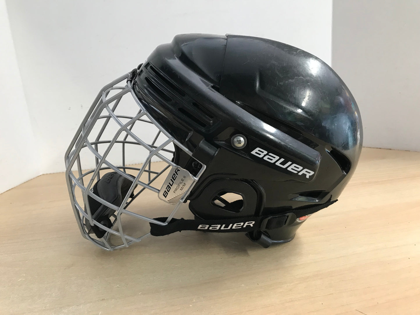 Hockey Helmet Child Size 6-8 Bauer With Cage Expires Nov 2022