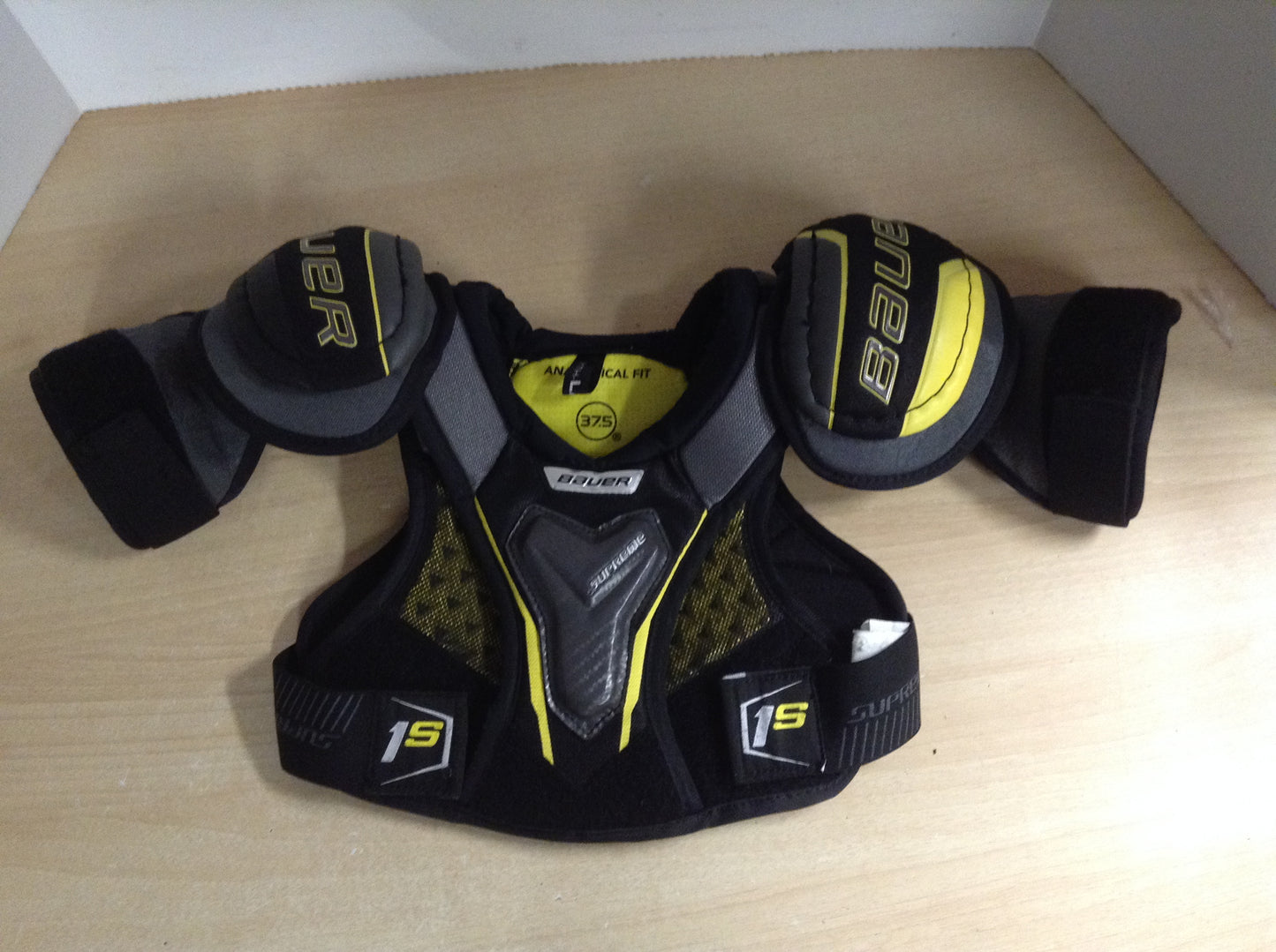 Hockey Shoulder Chest Pad Child Size Y Large Bauer Supreme Black Yellow Excellent