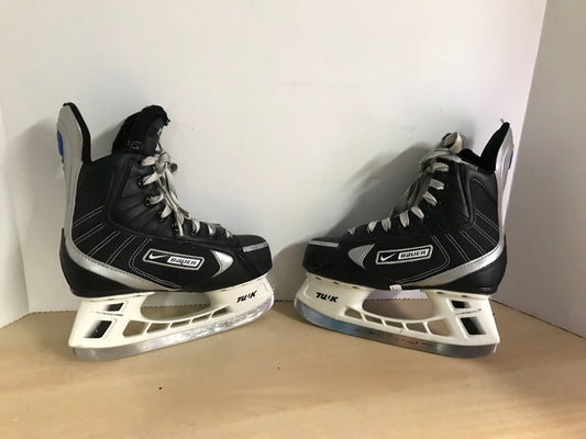 Hockey Skates Child Size 2 Shoe Size Bauer  Nike Excellent