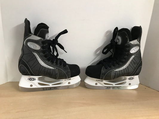 Hockey Skates Child Size 2 Shoe Size Easton Excellent