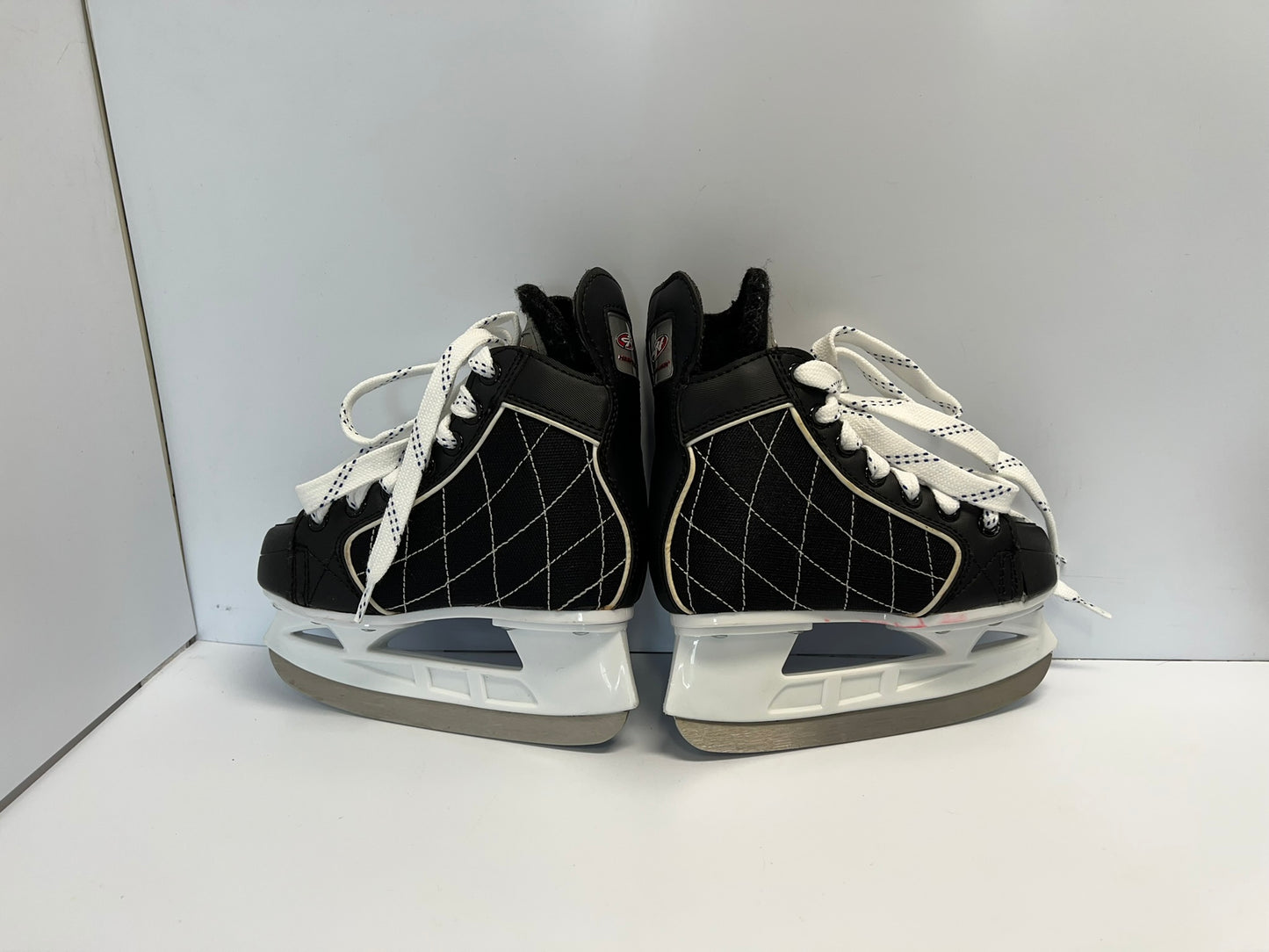 Hockey Skates Child Size 13 Shoe Size Hespeler