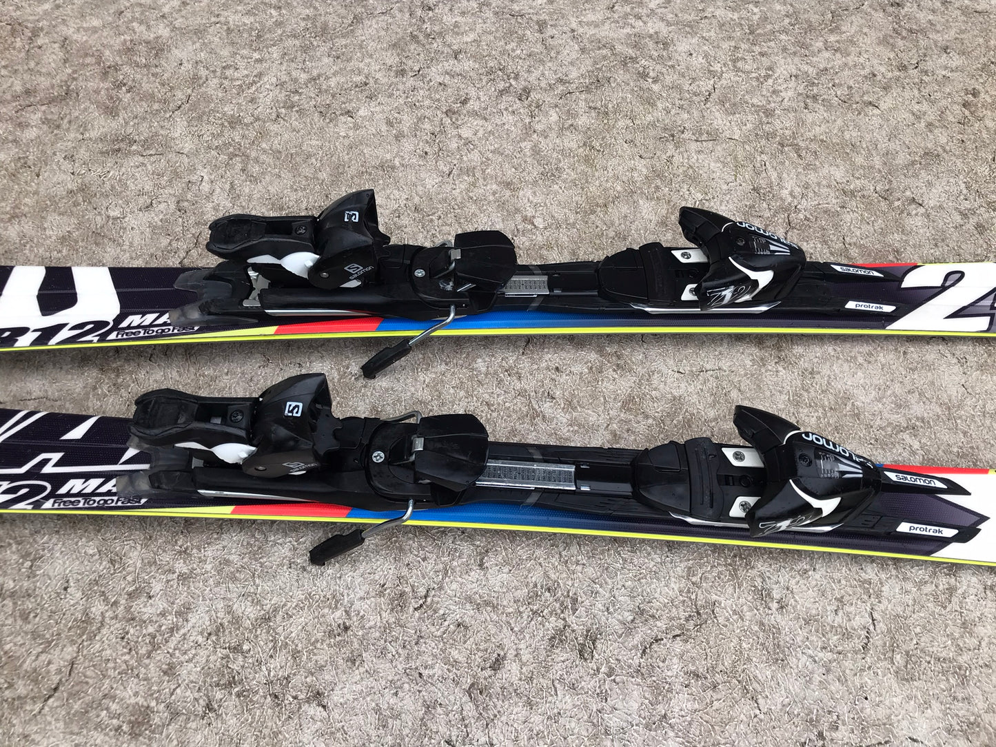 Ski 153 Salomon White Black Lime Parabolic With Bindings Excellent