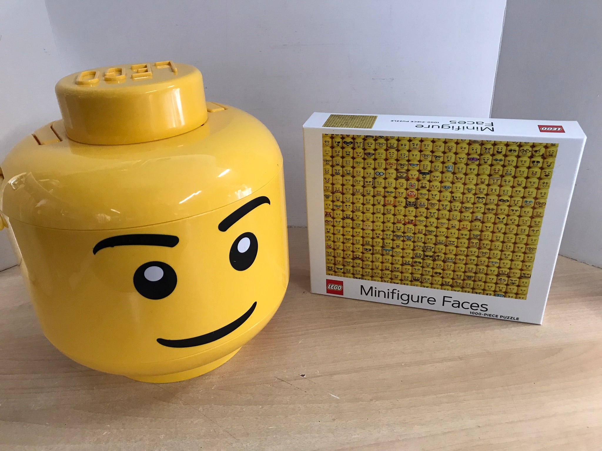 Lego sort and online store head