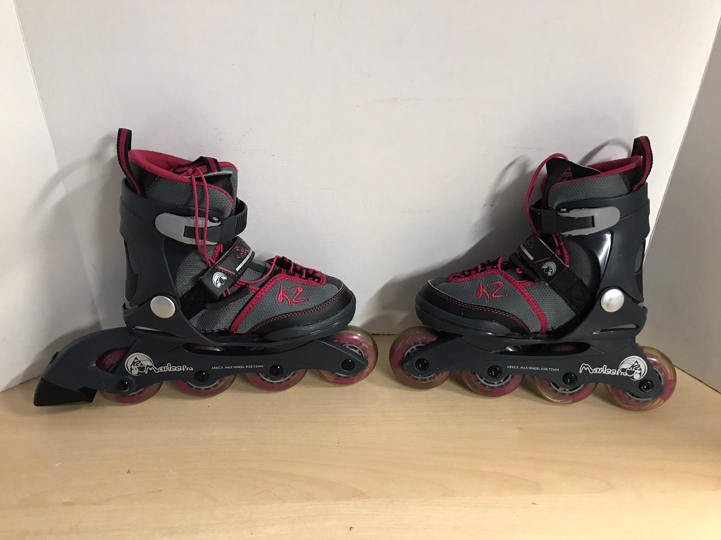 Inline Roller Skates Child Size 11-2 K-2  Adjustable Rubber Wheels Grey Fushia Excellent