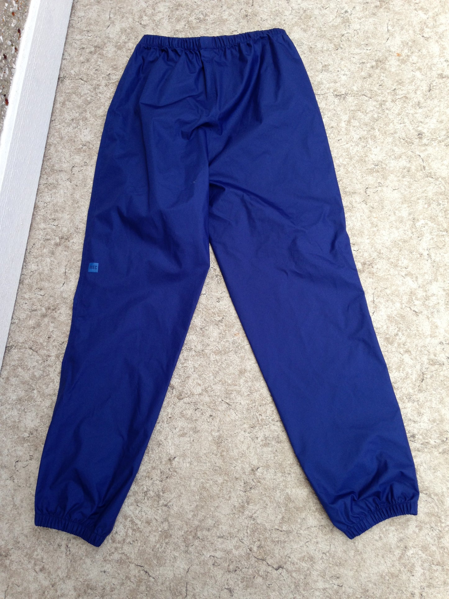 Rain Pants Child Size 16 MEC Blue Waterproof As New Demo