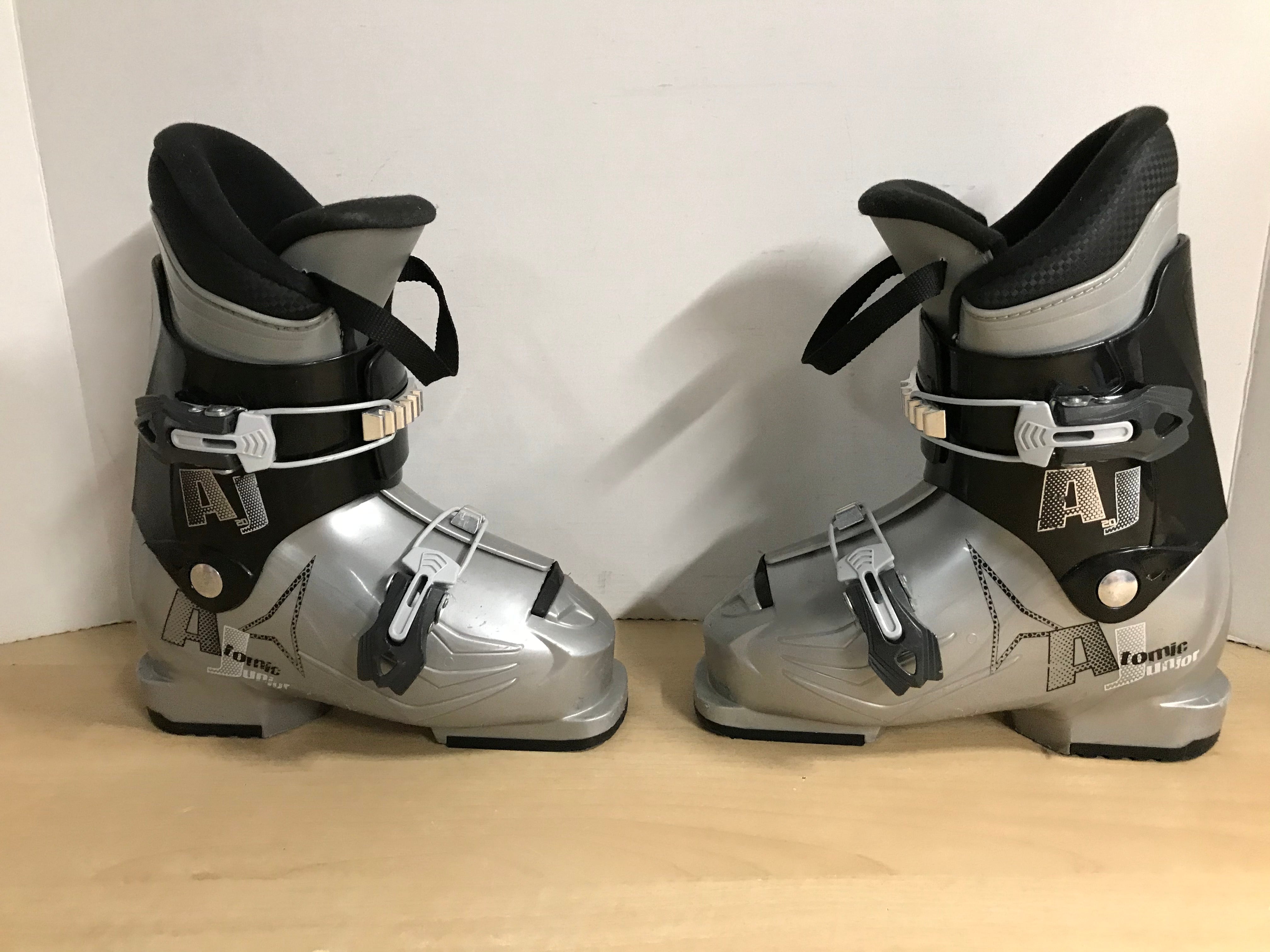 Ski Boots Mondo Size 19.5 Child Size 13.5 237 mm Atomic Junior Grey Bl KidsStuffCanada