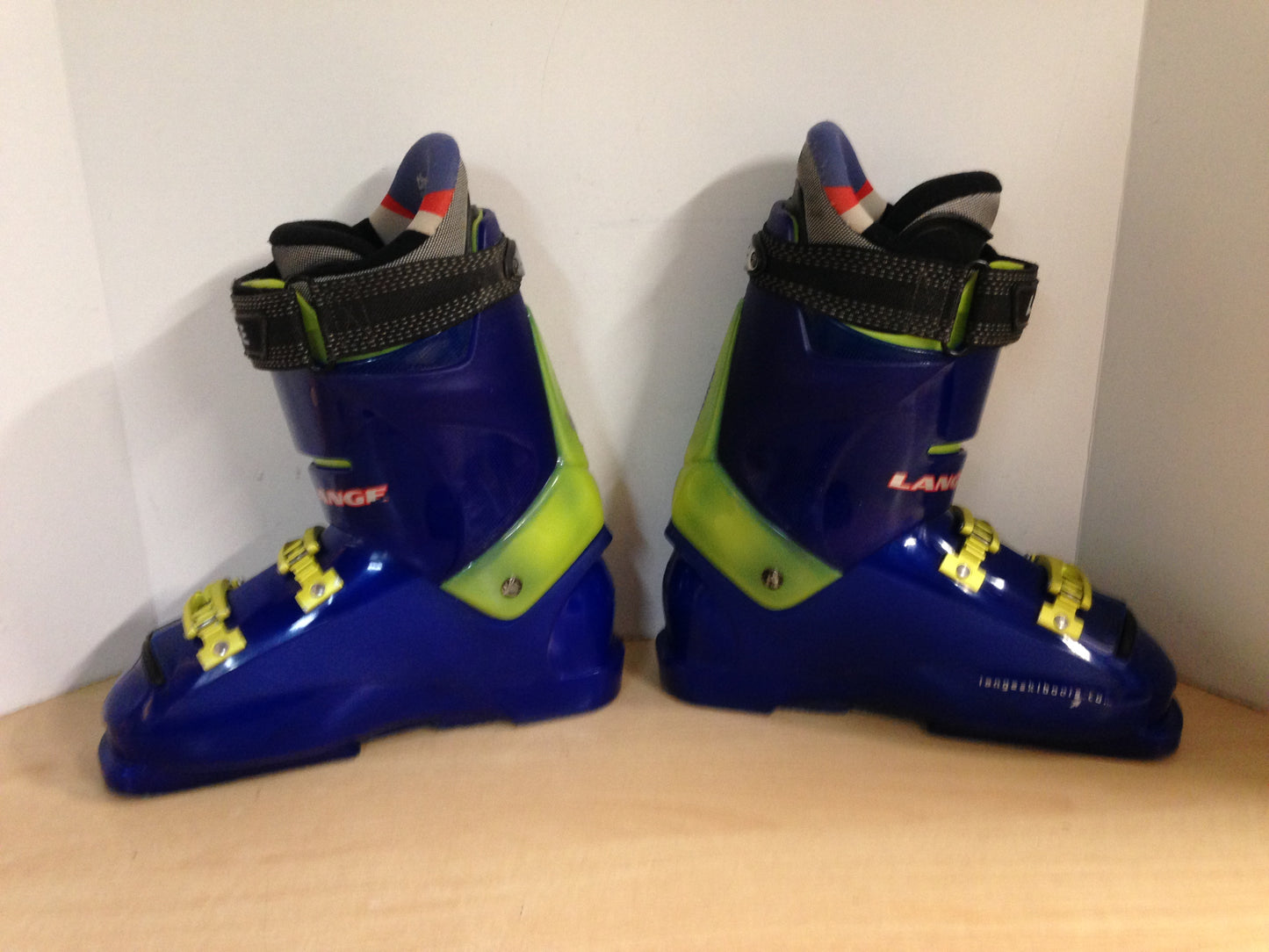 Ski Boots Mondo Size 26.0 Men's Size 8 Ladies Shoe Size 9 305 mm Lange Blue Lime