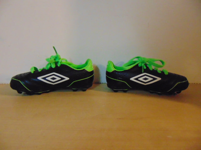 Soccer Shoes Cleats Child Size 9 Toddler Umbro Black White Lime As New