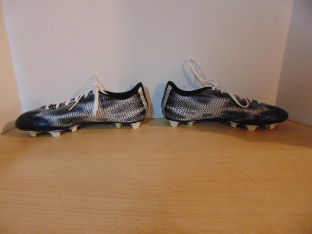 Soccer Shoes Cleats Men's Size 8.5 Adidas Black Grey White Skin Excellent