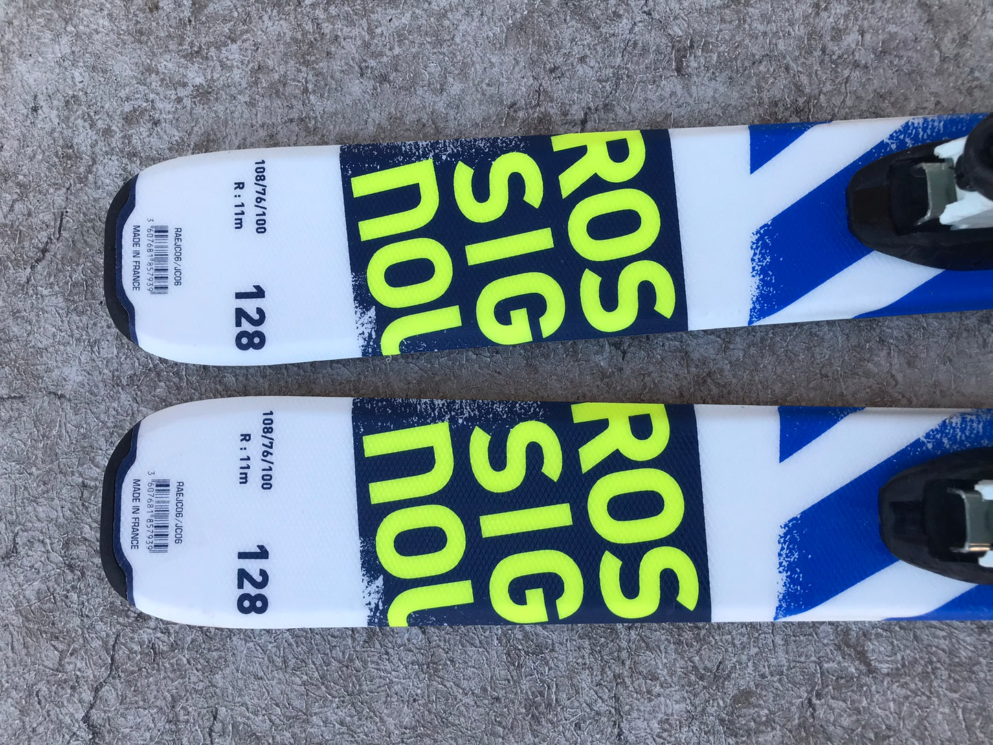 Ski 128 Rossignol White Blue Lime Parabolic With Bindings