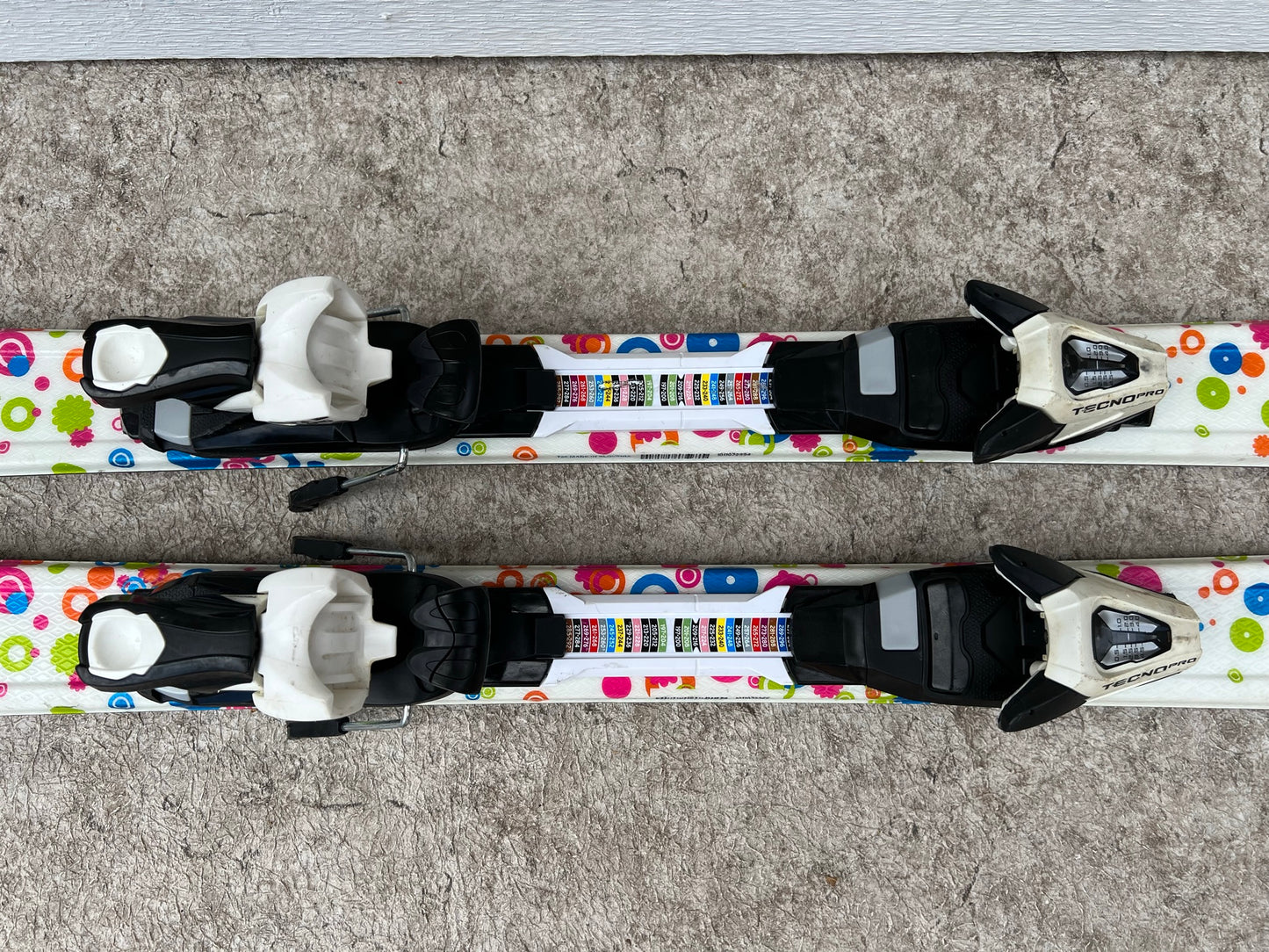 Ski 130 Tecno Pro Sweety White Pink Multi Parabolic With Bindings