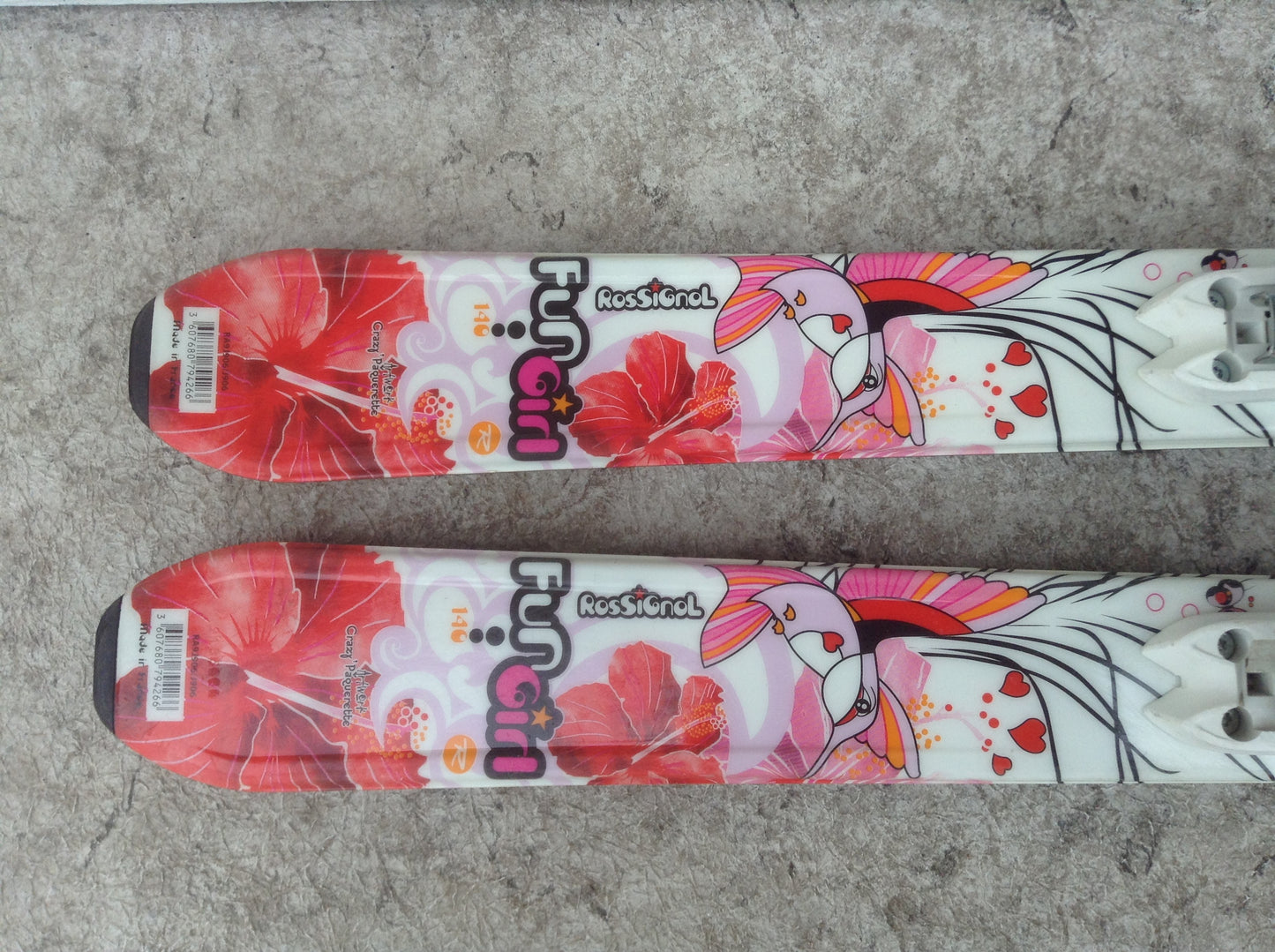 Ski 140 Rossignol Fun Girl Loaded With  Flowers and Fun Parabolic White Fushia Pink With Bindings