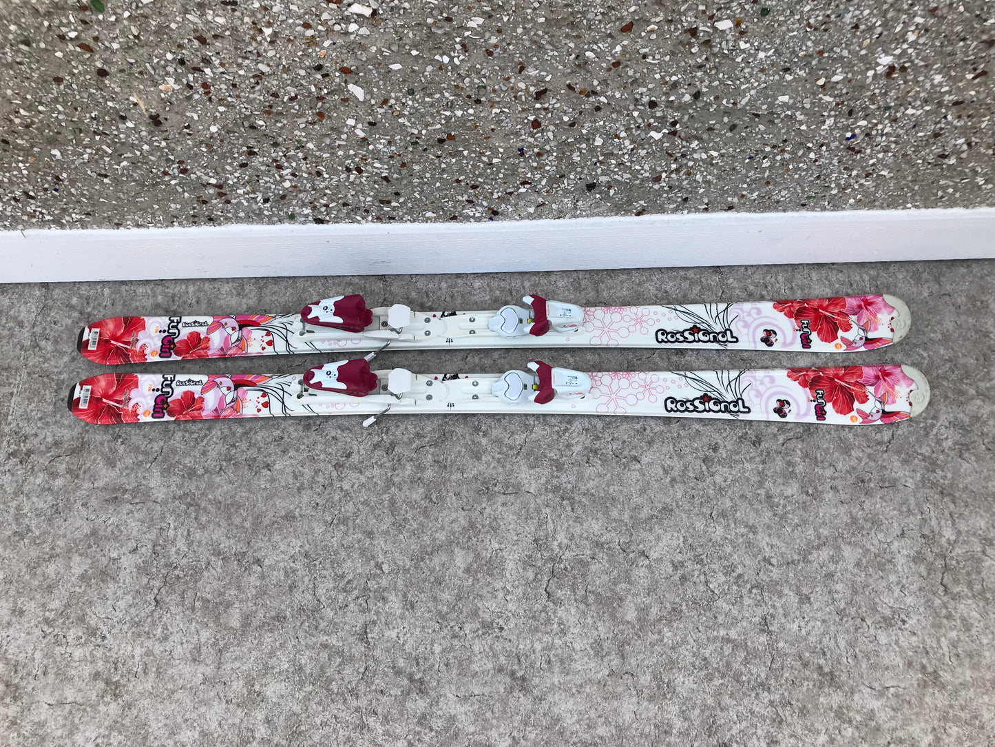 Ski 140 Rossignol Fun Girl White Red Pink Flowers Parabolic With Bindings