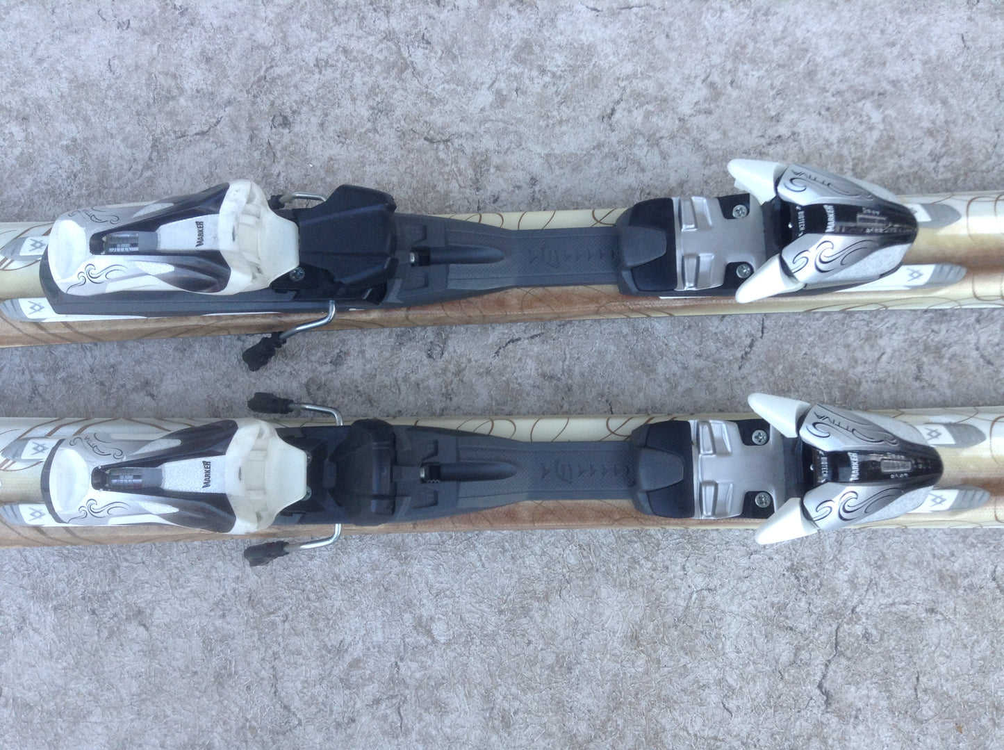 Ski 163 Volki luna Parabolic Tan Cream With Bindings