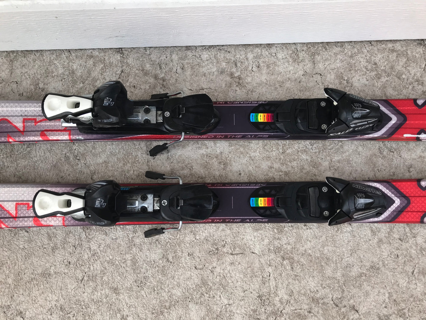 Ski 172 Salomon  XWing Parabolic Red Black Grey  With Bindings