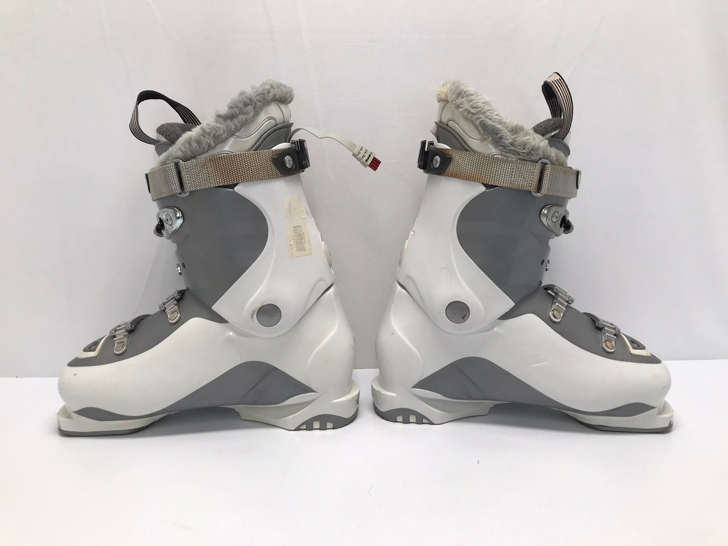 Ski Boots Mondo Size 26.0 Ladies Size 8.5 305 mm Atomic White Grey