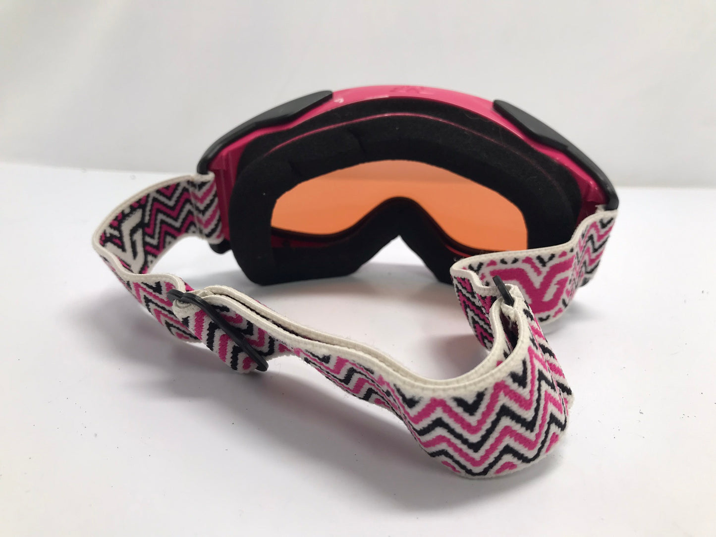 Ski Goggles Child Size 8-10 Fushia Pink Black White Excellent