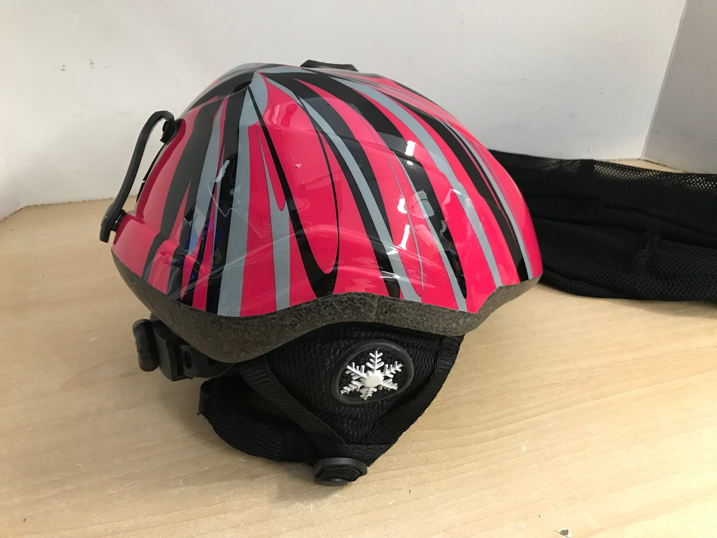 Ski Helmet Child Size 4-7 Crane Fushia Grey Black As New