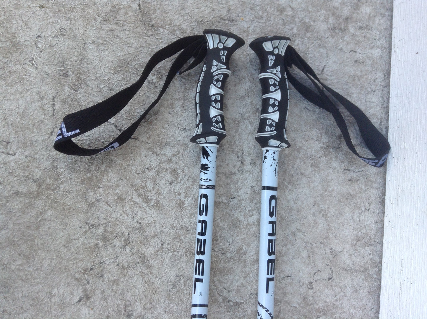 Ski Poles Adult Size 50 inch Gabel Black White Rubber Handles