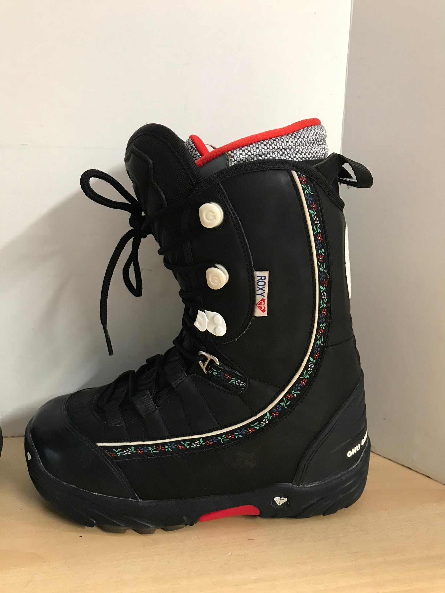 Snowboarding Boots Ladies Size 9 Roxy Black With Flowers Excellent