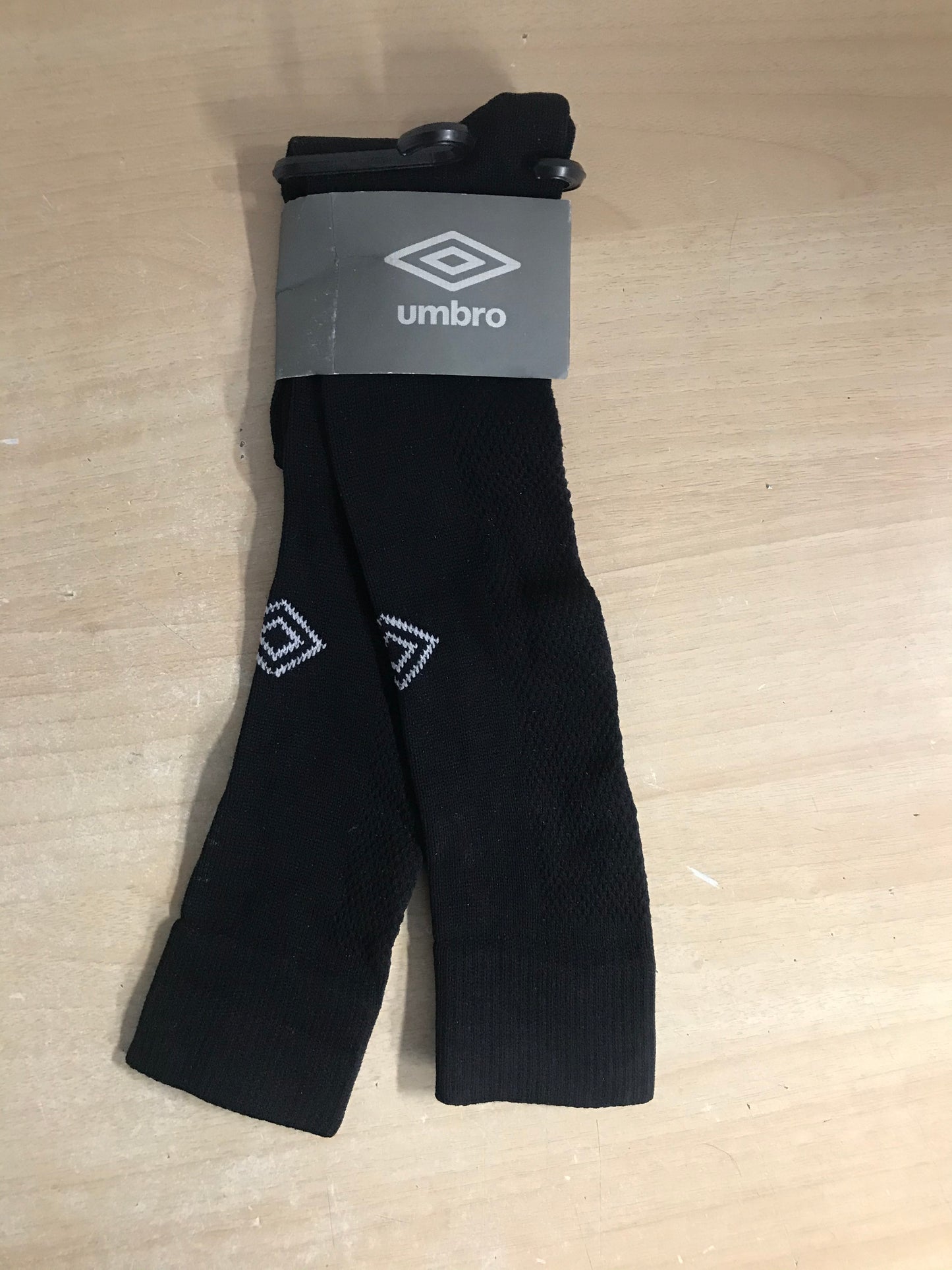 Soccer Socks Child Size shoe 1-3 Umbro Black New