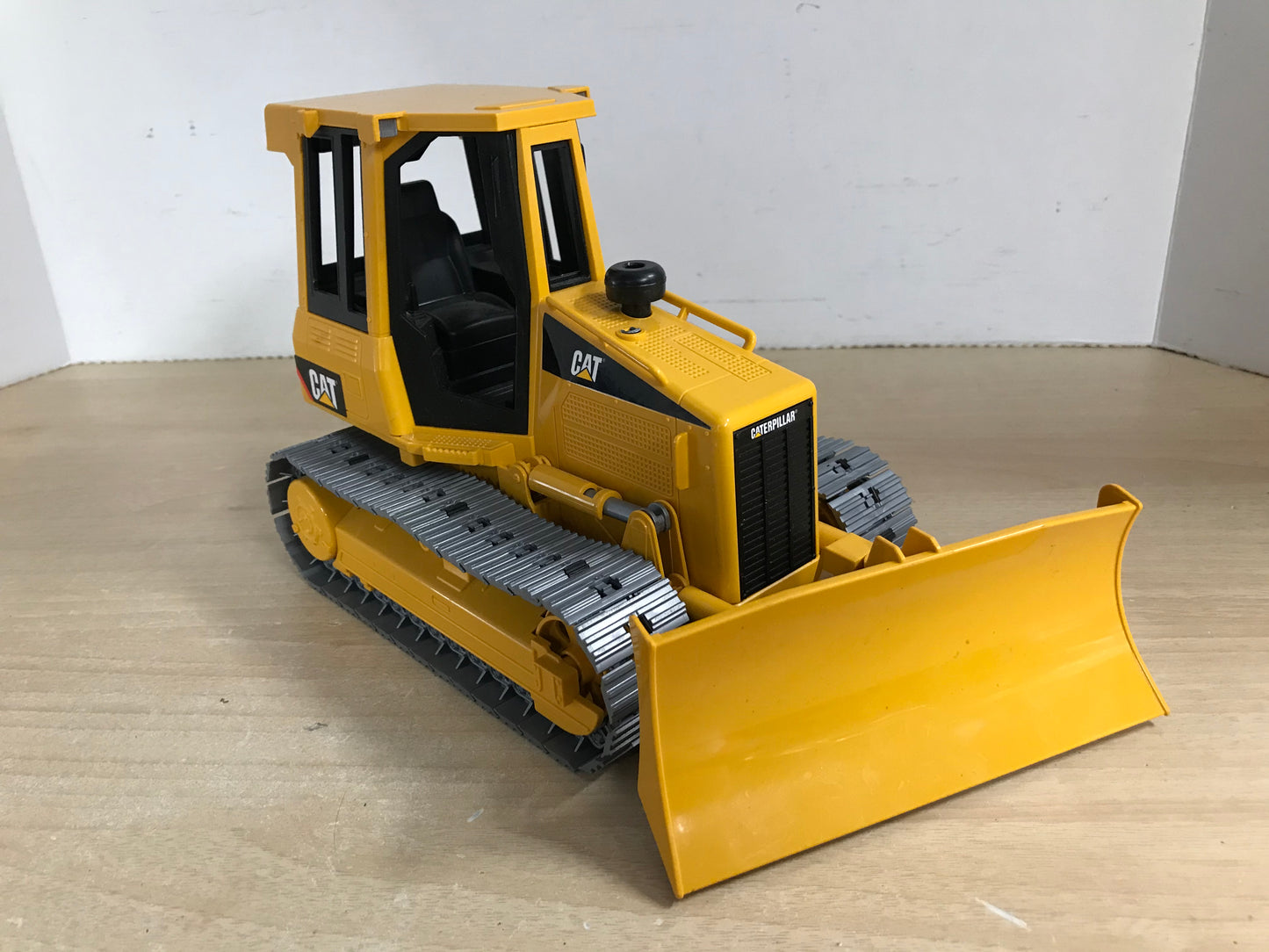 Tonka Style Cat Bulldozer 12 inch Sandbox Fun Excellent