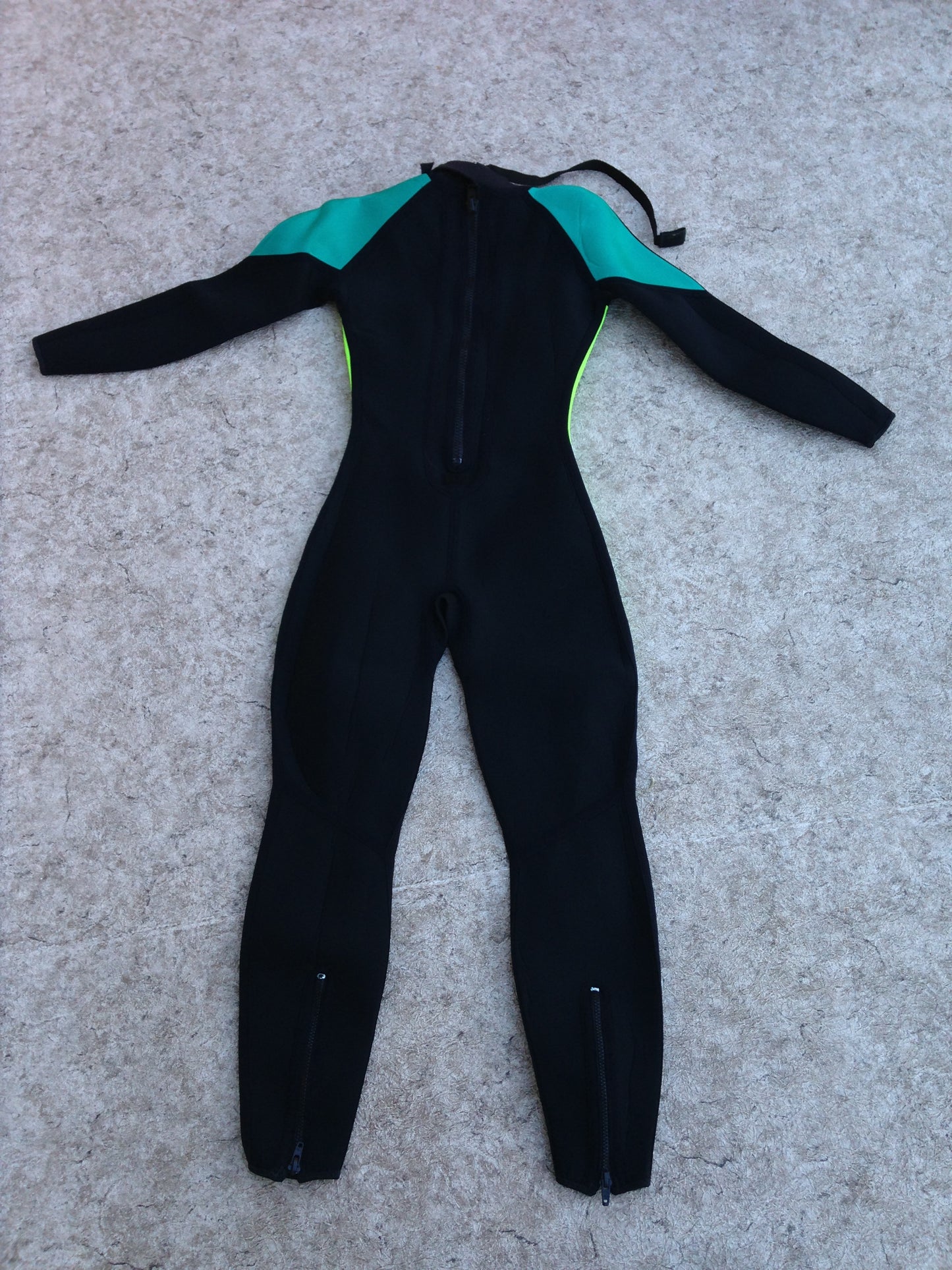 Wetsuit Ladies Size Medium Full Surf 4-5 mm Blue Lime Black Excellent