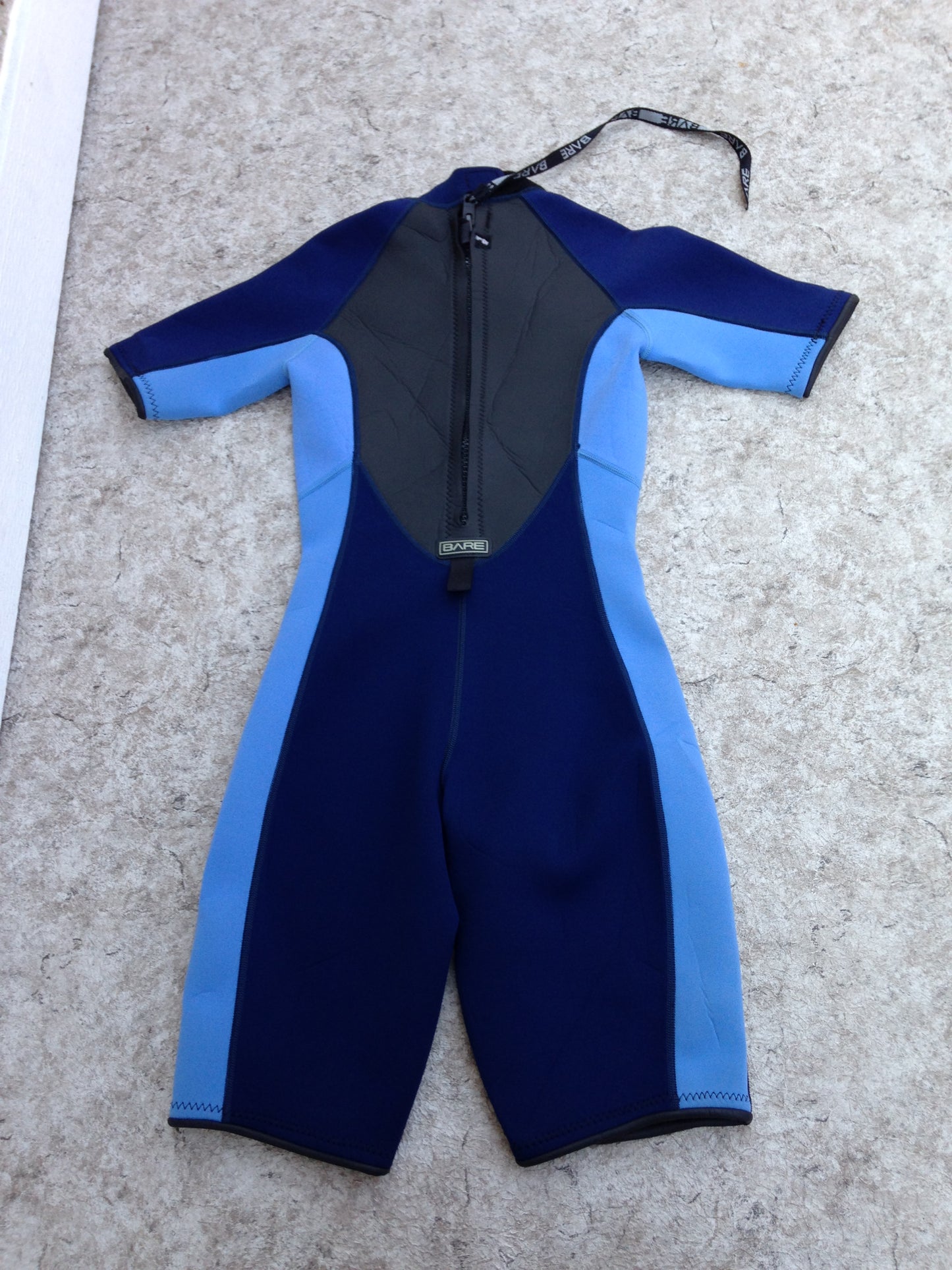 Wetsuit Ladies Size 9-10 Bare Blue on Blue 2-3 mm Neoprene Excellent As New