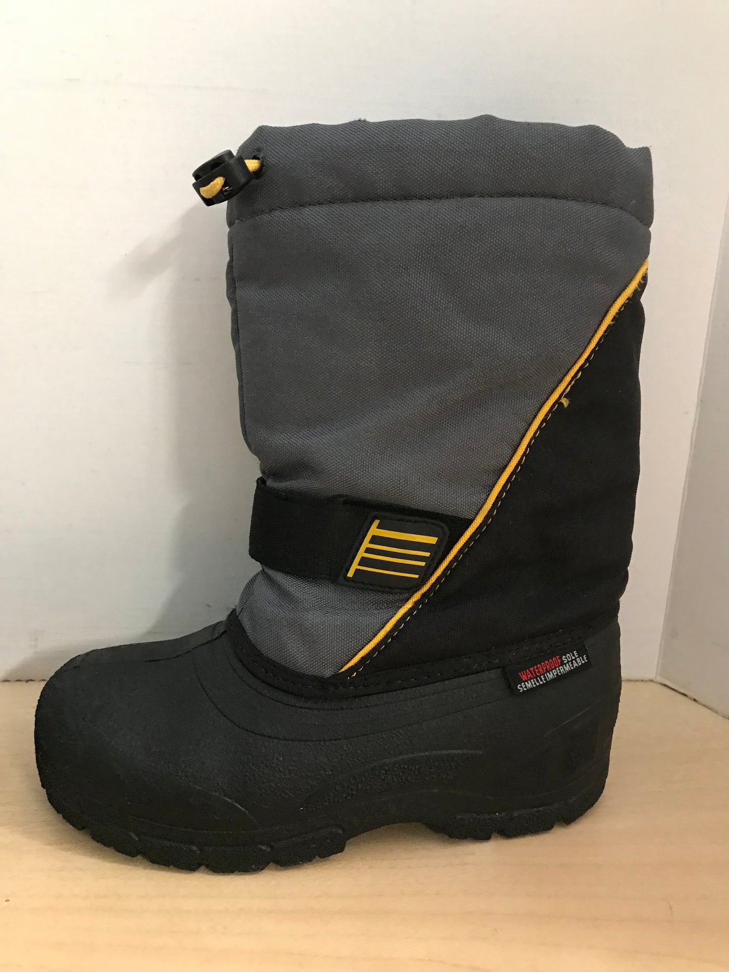 Winter Boots Child Size 2 Weather Spirits With Liner Black Grey Yellow