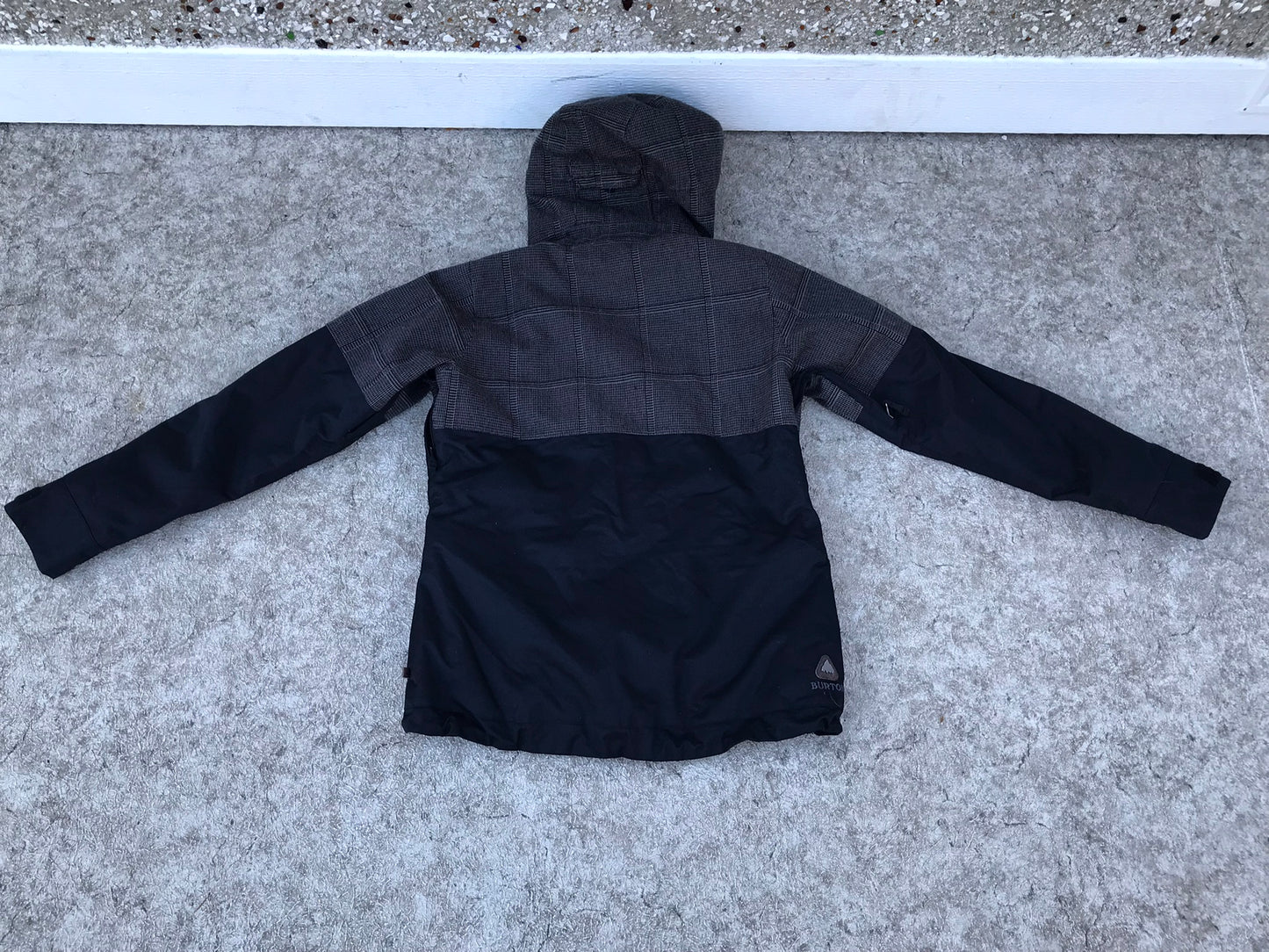 Winter Coat Child Size 14 Youth Burton Snowboarding Black With Snow Belt Outstanding Quality