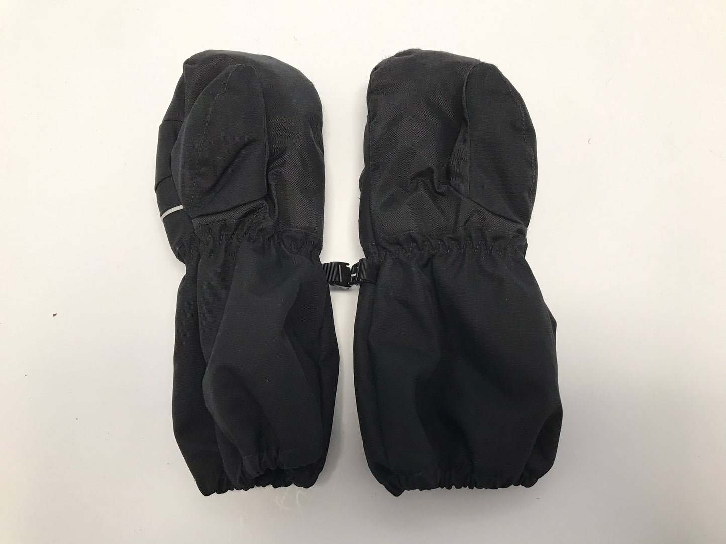 Winter Gloves and Mitts Child size 4-5 MEC Toddler Black As New